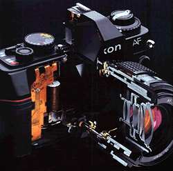Schnittmodell Nikon F501 (Foto: www.digitalbooks.de)